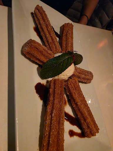 Review photo by Marlene “Stilett0b0ss” Anzaldua