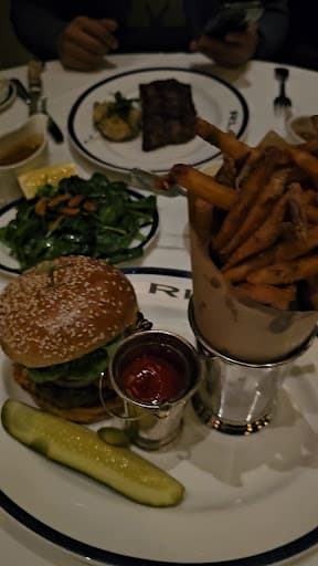 Review photo by NASSER