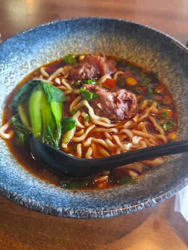 Review photo by kuang huang