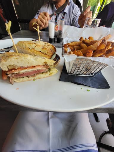 Review photo by Jimmy L.