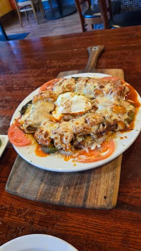 Review photo by Khoa Tran