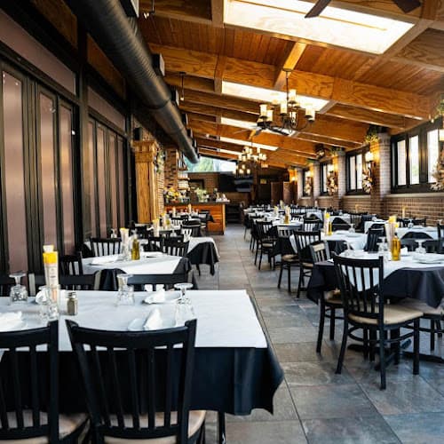 La Villa Restaurant Lounge and Banquets