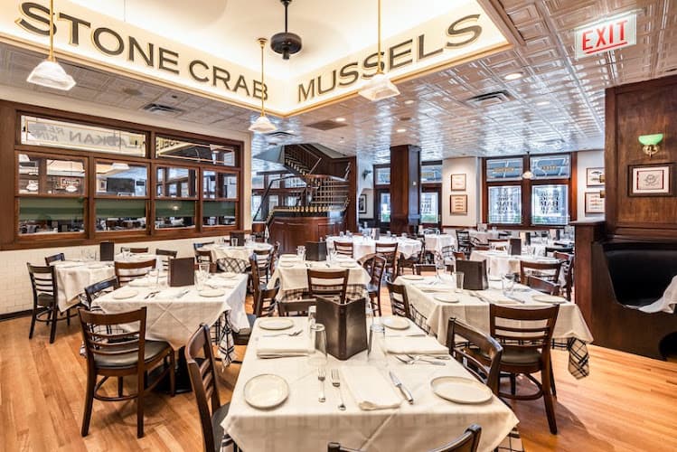 Hugo's Frog Bar & Fish House