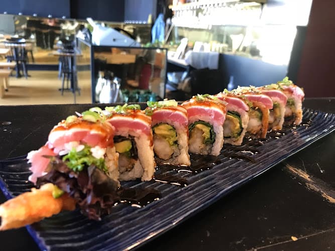 Kin Sushi & Thai Cuisine