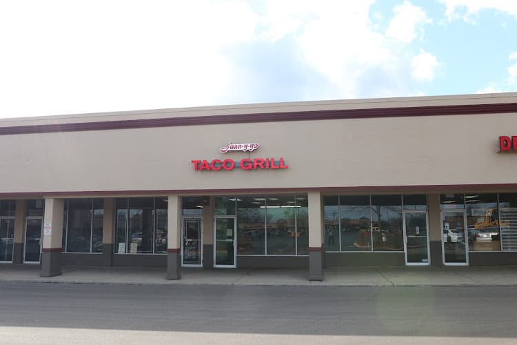 Juan y Yo Taco Grill