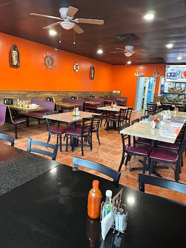 El Nuevo Puerto Mariscos & Grill