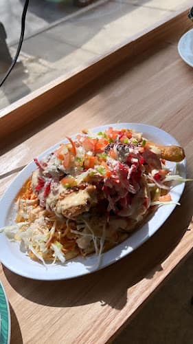 Delicias El Catrachito