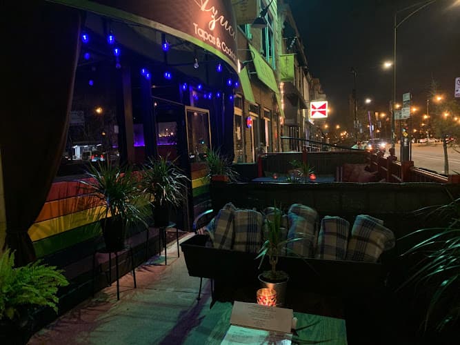 Azucar Tapas & Cocktails