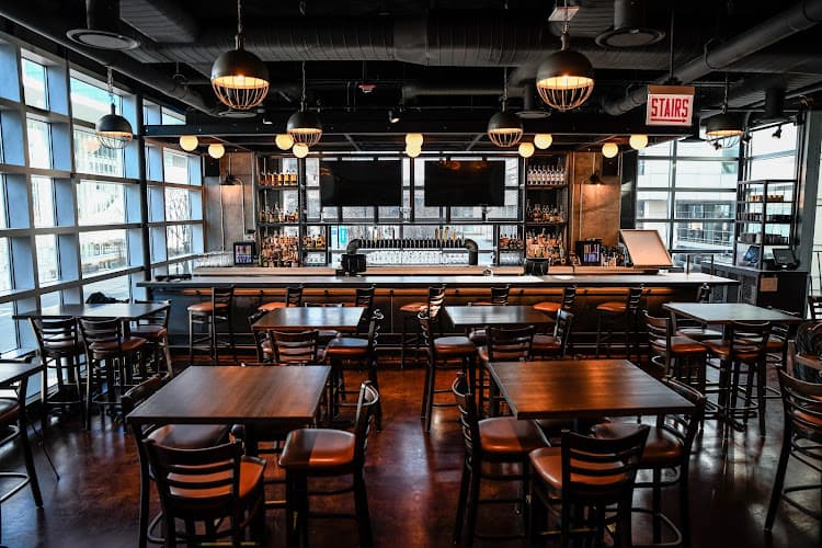 Fatpour McCormick: Ultimate Chicago Sports Bar