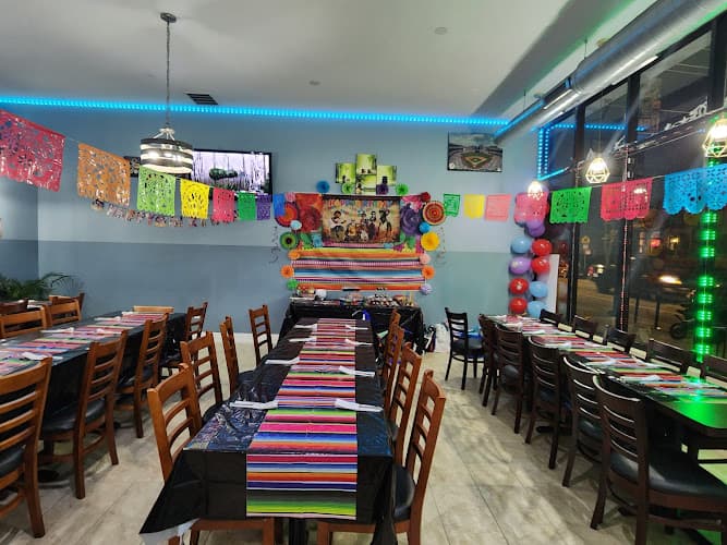 Rice & Noodles Thai Food