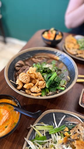 Review photo by Chongzhen Fang