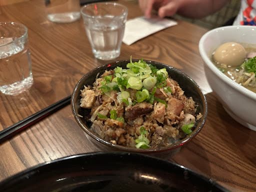 Review photo by Kien Trieu