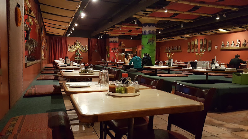 Dao Thai Restaurant and Noodle Palace